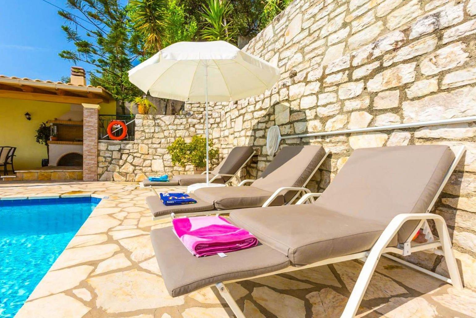 Villa Aris 기마리 외부 사진